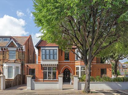 3 Bed Flat, Gordon Road, W13