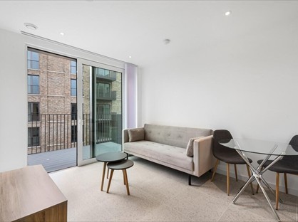 Studio Flat, Sidney Street, E1