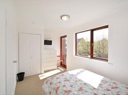 4 Bed Flat, Bywater Place, SE16