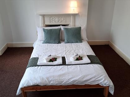Room in a Shared House, St Erkenwald Road, IG11
