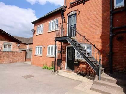 3 Bed Semi-Detached House, The Southend, HR8
