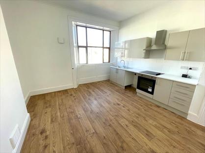 2 Bed Flat, Mostyn Street, LL30