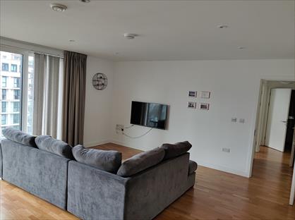 2 Bed Flat, Kaleidoscope House, E20