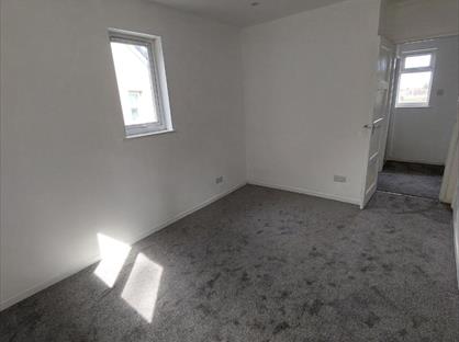 3 Bed Semi-Detached House, Devon Drive, S43