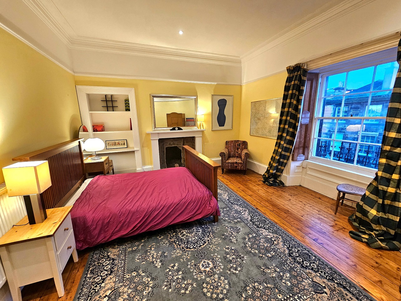 Edinburgh 3 Bed Flat, Alva Street, EH2 To Rent Now for £2,200.00 p/m