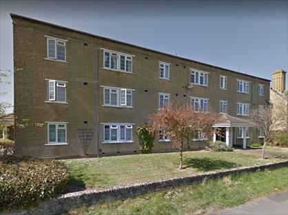 2 Bed Flat, Burley Court, SO17