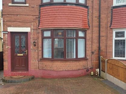 3 Bed Semi-Detached House, Rosedale Road, DN5