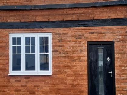 2 Bed Flat, Junction Lane, WA3
