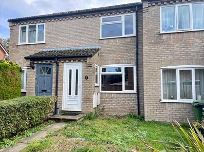 2 Bed Terraced House, Gainsborough Avenue, IP22