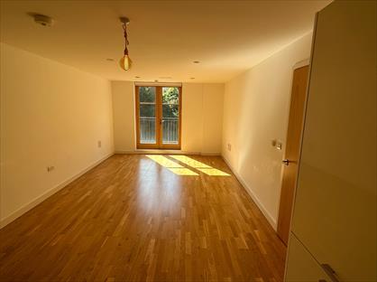 2 Bed Flat, Highbury Gardens, N7