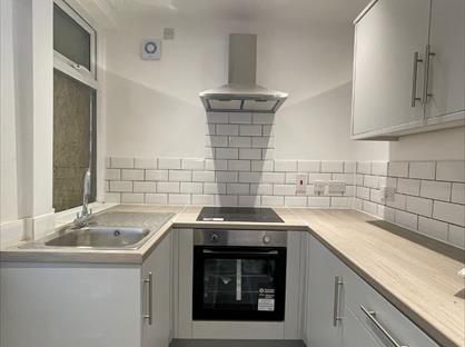 2 Bed Terraced House, Berry Street, BB11