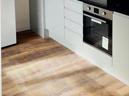 1 Bed Flat, Canberra Road, W13