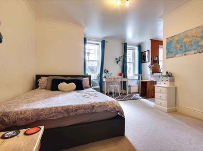 Studio Flat, Poole Road, BH2