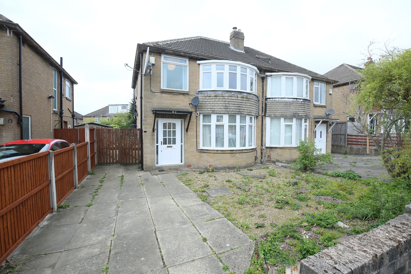 Leeds 3 Bed SemiDetached House, Carr Manor View, LS17 To Rent Now