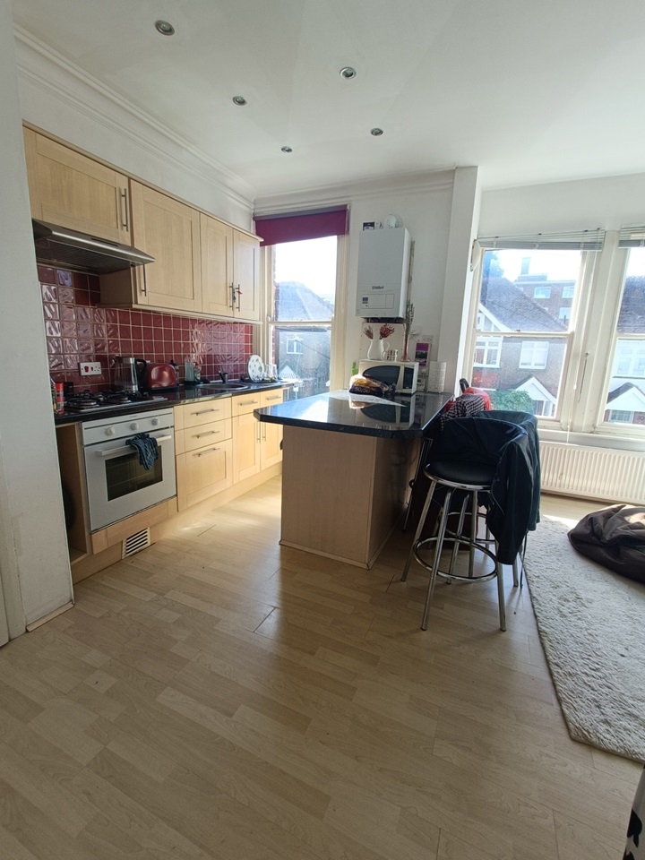 1 Bed Flat, Lorna Road, BN3 photo 4