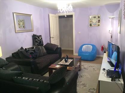 2 Bed Flat, Bentinck Road, UB7