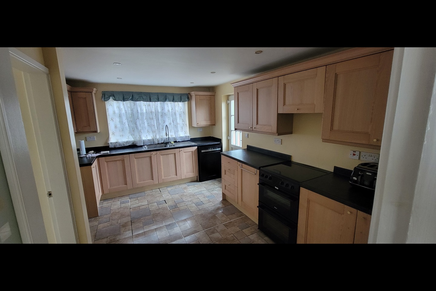 Allestree, Derby 3 Bed Detached House, Carsington Crescent, DE22 To