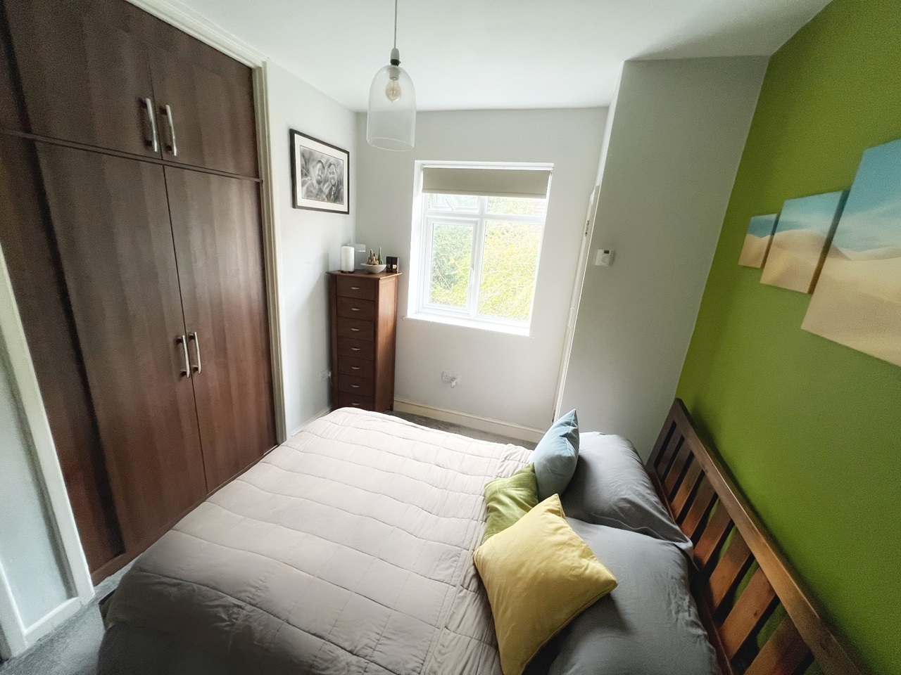 London 1 Bed Flat, Princes Way, SW19 To Rent Now for £1,750.00 p/m