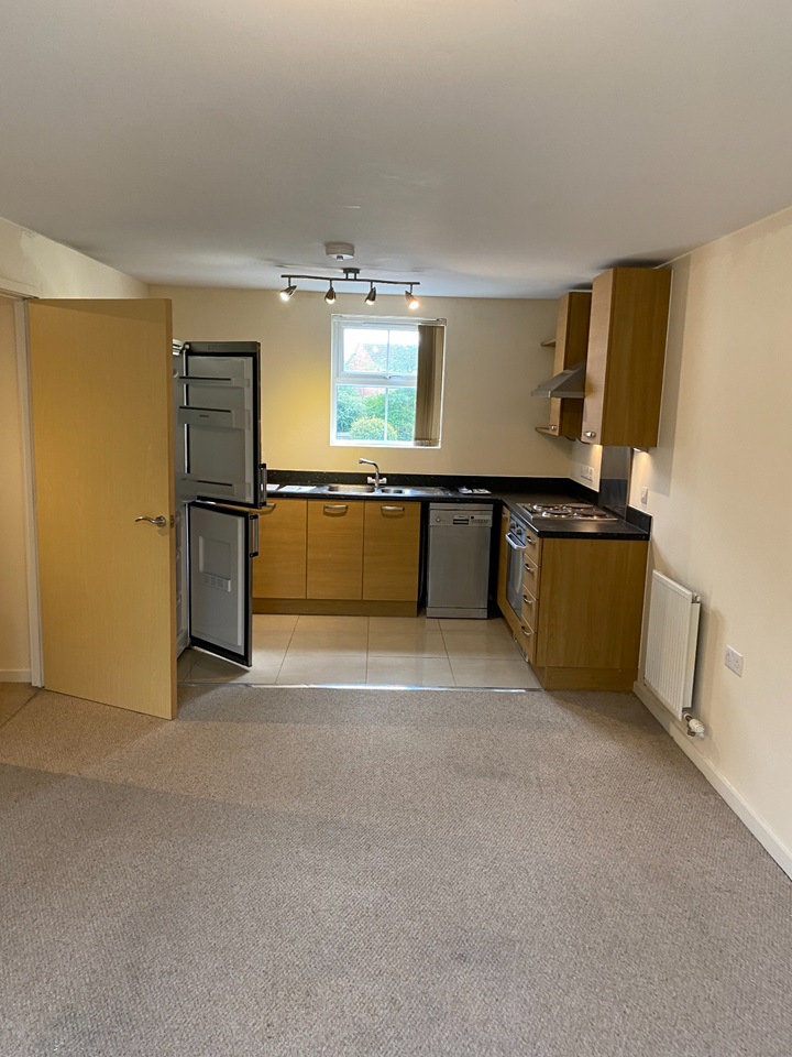 East Leake, Loughborough 2 Bed Flat, Walnut Gardens, LE12 To Rent