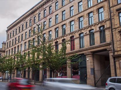 2 Bed Flat, Broadgate House, BD1