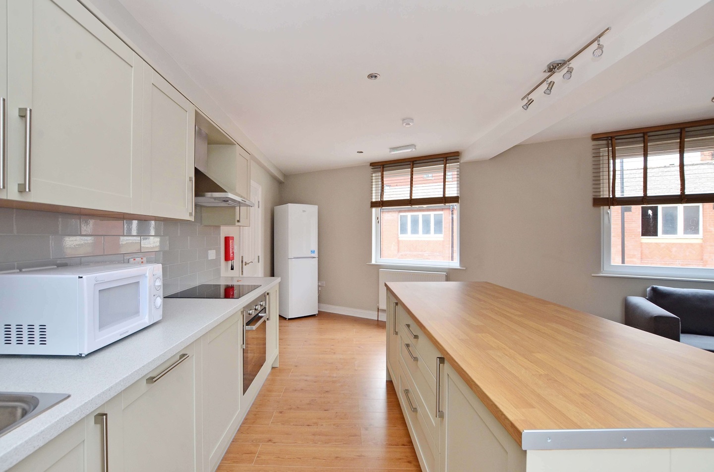 Additional image 4 of 4 Bed Flat, Suffolk Road, S2, N1 7GU