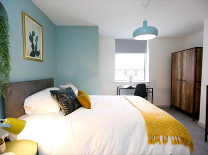 Room in a Shared House, Derby Road, M6