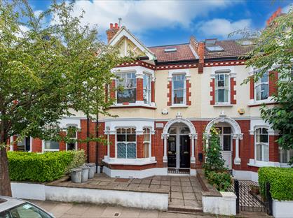 4 Bed Maisonette, Harbord Street, SW6