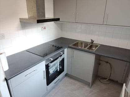 Studio Flat, Mansfield Close, WA3