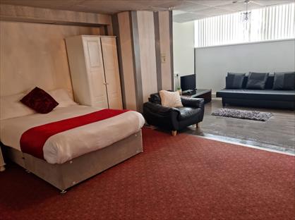 Studio Flat, Promenade, FY1