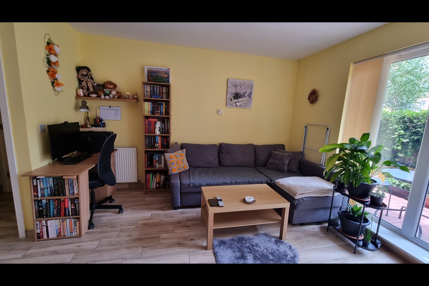 Croydon 1 Bed Flat, Peebles Court, CR0 To Rent Now for £1,450.00 p/m