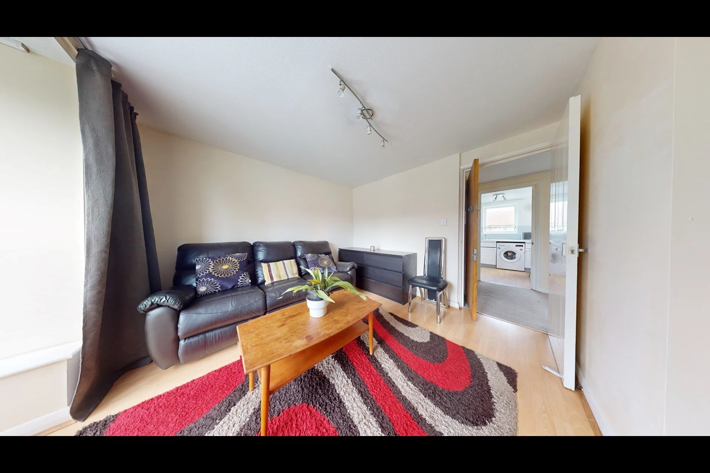 London 1 Bed Flat, Warlingham House, SE16 To Rent Now for £1,650.00 p/m