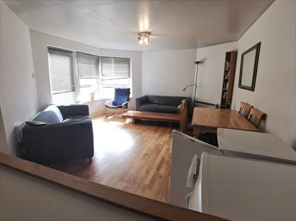 2 Bed Flat, Falconet Court, E1W