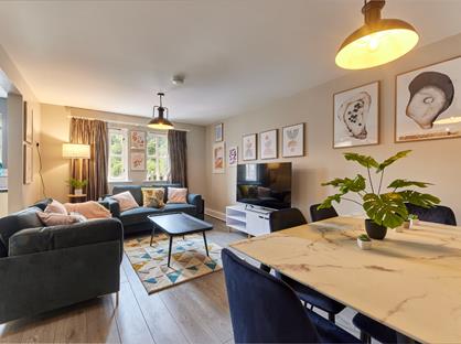 6 Bed Terraced House, Lillico House, NE2