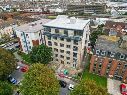 2 Bed Flat, Towermead, BN21