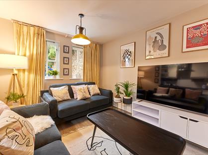 6 Bed Terraced House, Lillico House, NE2