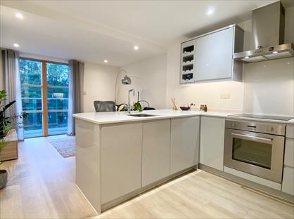 Studio Flat, Chesham Road, HP6