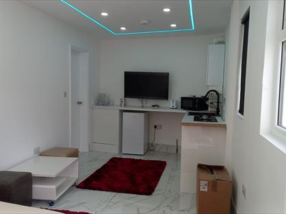 Studio Flat, Forest Rise, E17