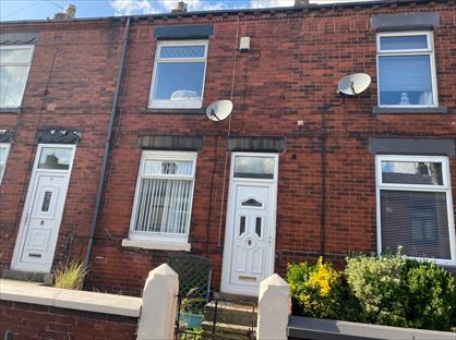 2 Bed Terraced House, North Street, M24