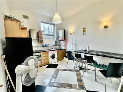 2 Bed Flat, London, W9