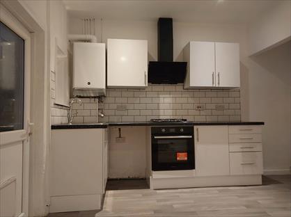 2 Bed Terraced House, Hope Street, WN7