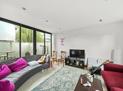 4 Bed Terraced House, Tavistock Mews, N19