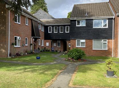 1 Bed Flat, Coulson Court, HP16