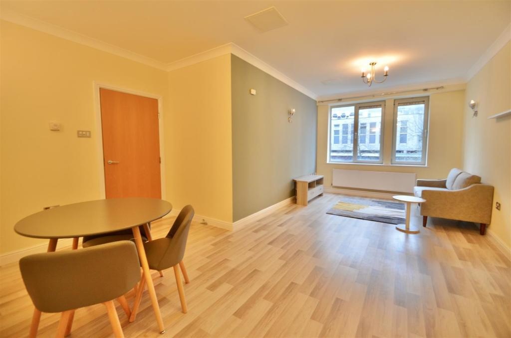 1 Bed Flat, St James Street, NG1
