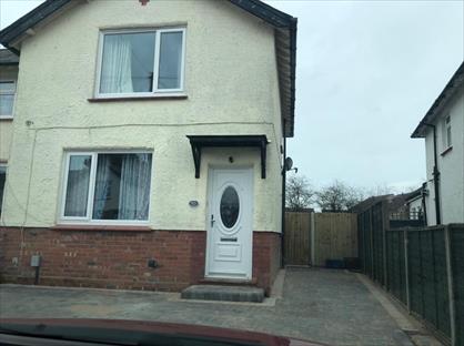 2 Bed End Terrace, Whyte Avenue, GU12