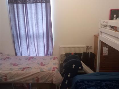 Room in a Shared Flat, Lomont Court, HA8
