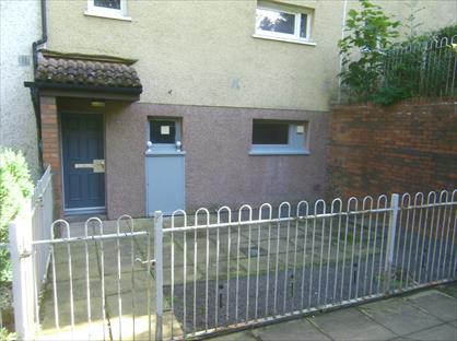 1 Bed Flat, Poplar Grey Court, DD4