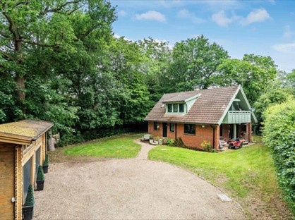 4 Bed Detached House, Holland Lane, RH8