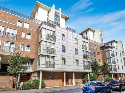 1 Bed Flat, Cross Street, PO1