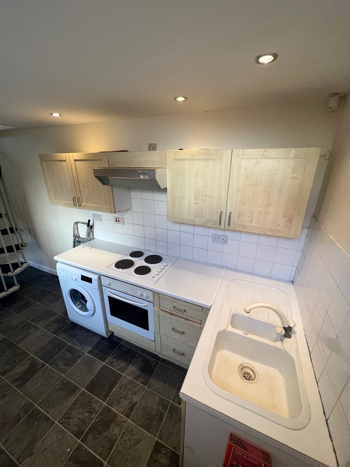 1 Bed Maisonette, The Wells Road, NG3, N1 7GU