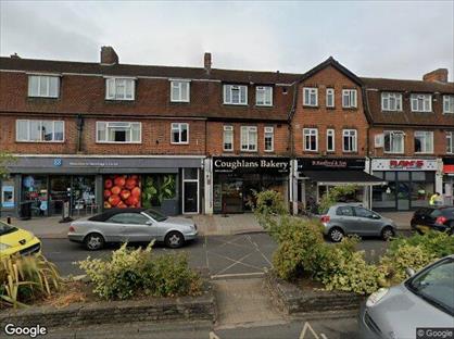 1 Bed Flat, Stoneleigh Broadway, KT17